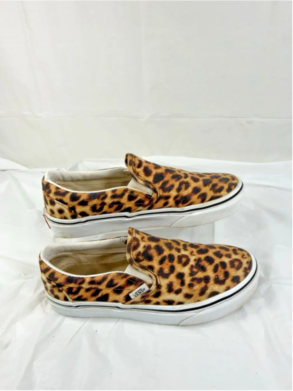 Vans Slip On Leopard Womens Size 7 Animal Print Shoes Skateboarding Casual